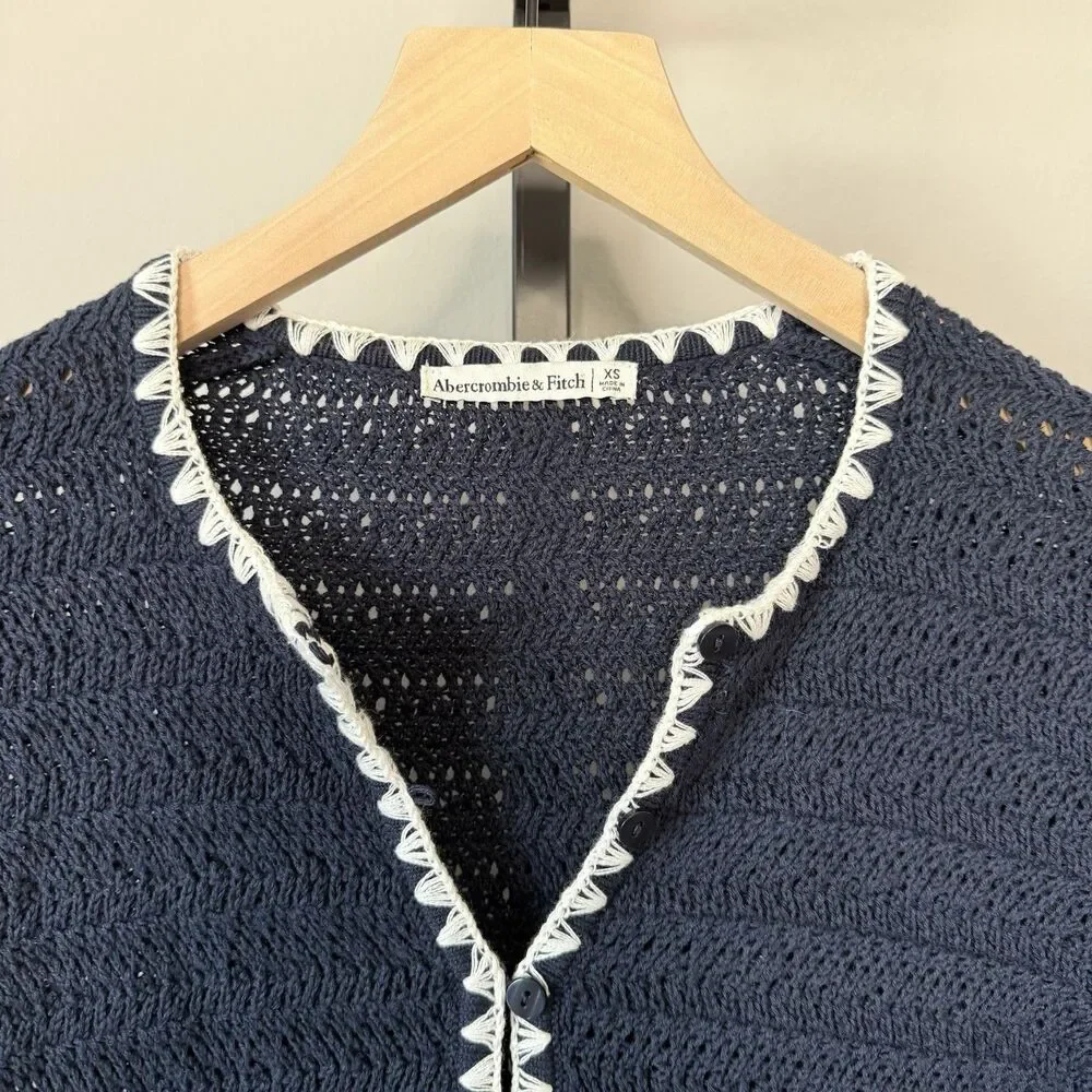 Abercrombie & Fitch Crochet Style Navy Crew Cardigan Size XS - Picture 3 of 6